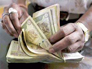 Indian foreign exchange reserves at $367 bn