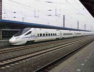 China completes world's longest bullet train tracks