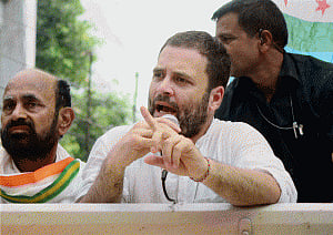 Akhilesh replacing tyres of damaged cycle: Rahul