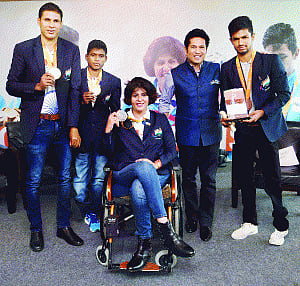 Paralympic medallists felicitated