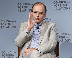 India ready to take larger share in World Bank: Jaitley