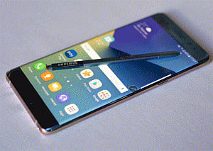US federal agencies ban Note 7 from airplanes