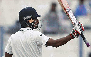 India restrict New Zealand to 190 in first ODI