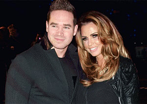 Price, Hayler to renew wedding vows again