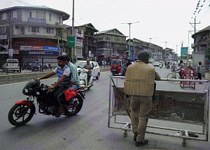 Curfew lifted from six areas of Srinagar