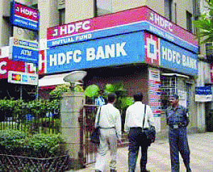 HDFC Bank Q2 net jumps  20% at Rs 3,455 cr; NPAs improve