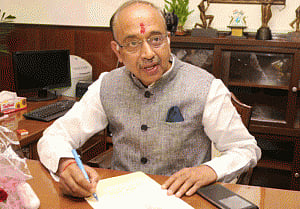 Resolution passed to transfer sports to Concurrent list: Goel