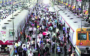 Mumbai train schedules, police station boundaries on m-Indicator App