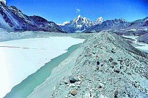 Nepal averts tragedy of Himalayan proportions