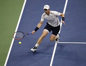 Wawrinka ousted, Murray struggles at ATP Paris Masters