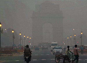 Pollution woes: Air masks flying off shelves in Delhi-NCR