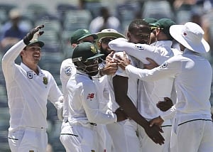 S Africa win by 177 runs to extend Aussies' losing streak