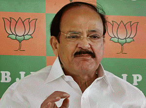 Rahul talk of democracy like "devil quoting scriptures":Naidu