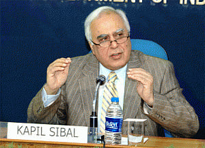 Modi should order CoI into BJP's 2014 poll expenses: Cong