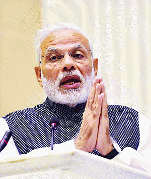 Govt shouldn't interfere, media must regulate itself, says Modi