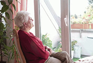 Stay socially active to beat stress of loneliness