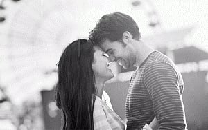 Happy love life could mean healthy teeth: study