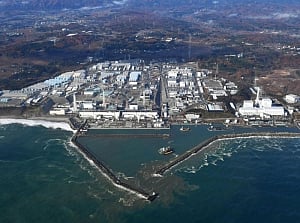 Offshore quake causes tsunamis, nuclear worries in Japan