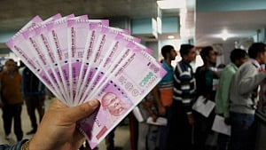 Delhi students live life on 'credit'