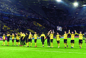 Dortmund dismantle legia