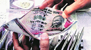 Social media tickles funny bone on note ban