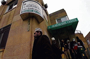 'US mosques receive threatening letters'