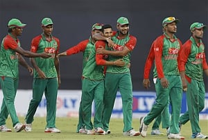 Bangladesh players fined for female guests - Reports