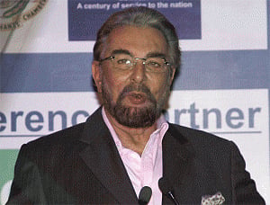 Kabir Bedi honoured with Keys to City of Florence