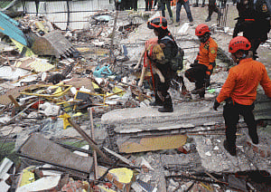 At least 43,000 homeless after Aceh quake in Indonesia