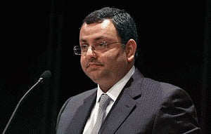 Mistry says Vijay Singh cooking up stories to defend Tata