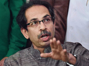 Uddhav mocks BJP-Cong for Parl logjam over demonetisation