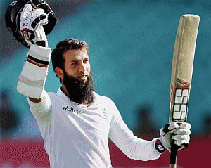 After three early blows, England 352-7 at lunch against India