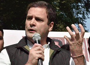 Rahul calls on Karunanidhi, says DMK chief is doing well