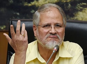 Delhi lt Governor Najeeb Jung resigns