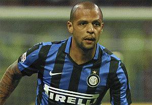Valencia eye ex-Brazil midfielder Felipe Melo