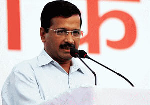 Modi takes money from corporates, but raids honest people: Kejriwal