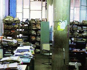 The Indian bureaucracy is unmanageable