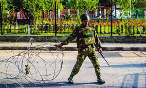 De-escalation imperative for India, Pakistan