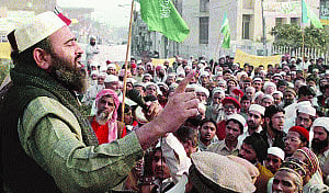 Islamists flourish as Pakistan languishes