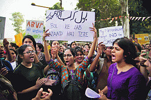 Ridiculous hypocrisy of dissent at play