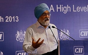 Note ban can cut growth by 1 or 2 per cent: Montek