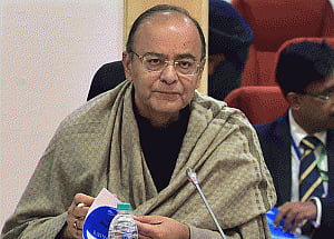 Money deposited will not change colour automatically: Jaitley