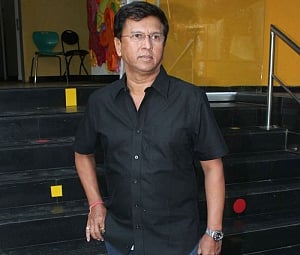 More hails Dhoni's decision to step down