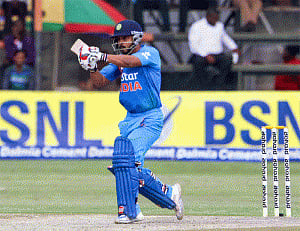 India opt to bowl in third ODI against England
