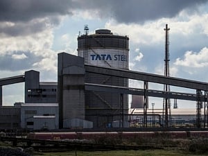 Unions back Tata Steel pension plan