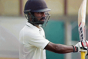 Mukund recalled, Saha comes back in Indian Test team