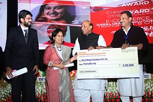 Singh encourages entrepreneurial spirit