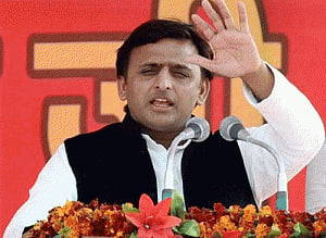Akhilesh junks PM's claim of ISI role in Kanpur train mishap