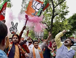 BJP cobbles up numbers, stakes  claim for maiden Govt in Manipur