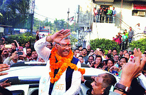 UP poised for swearing-in, awaits CM